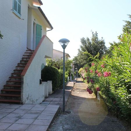 Bilo Frank - Delizioso Bilocale Con Terrazzo Vista Mare Apartment Numana Bagian luar foto